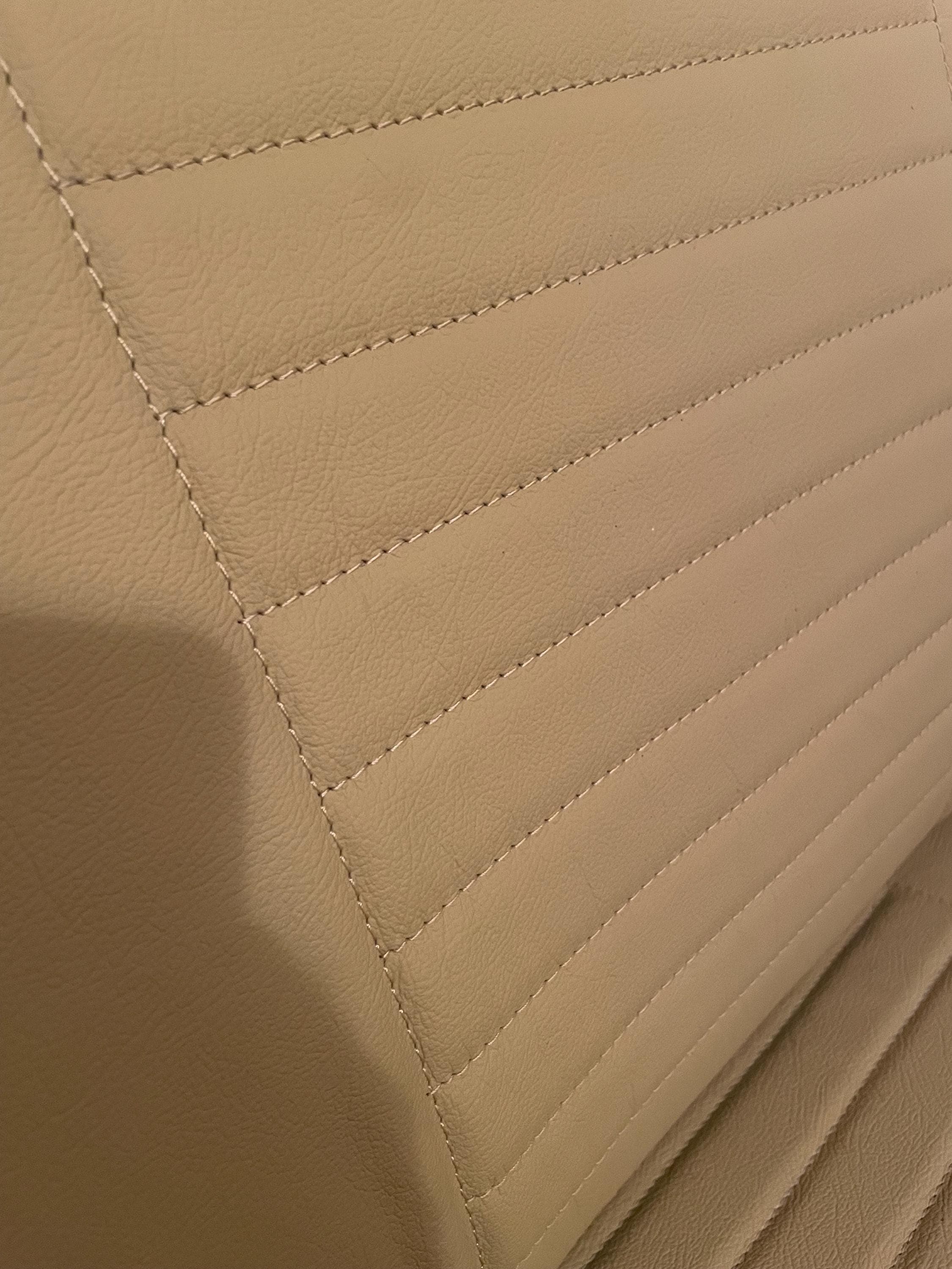 VW Beetle 3003 Cabriolet rear seat
