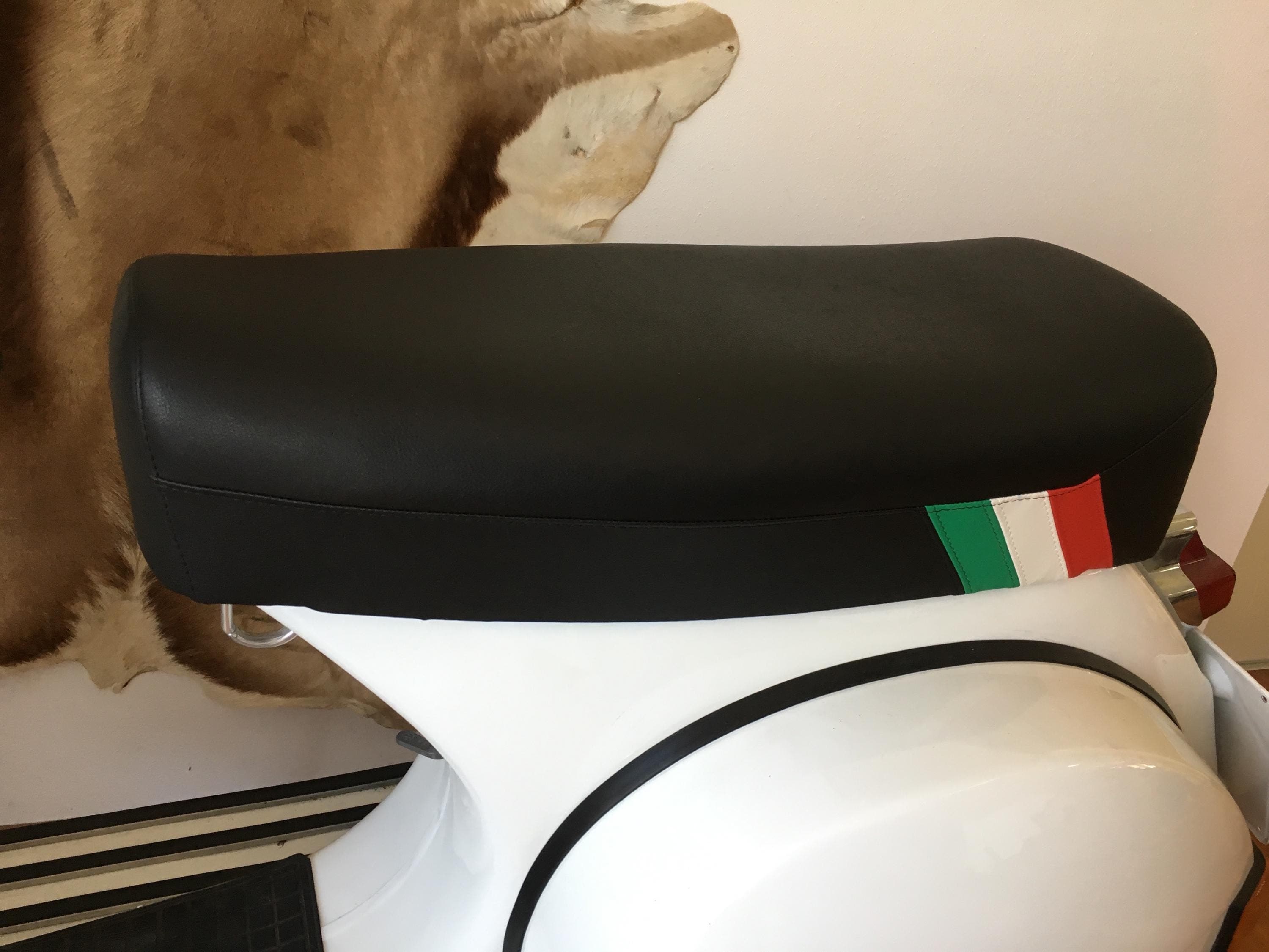 Seat covers for Vespa PV V50 PX GTS Sprint