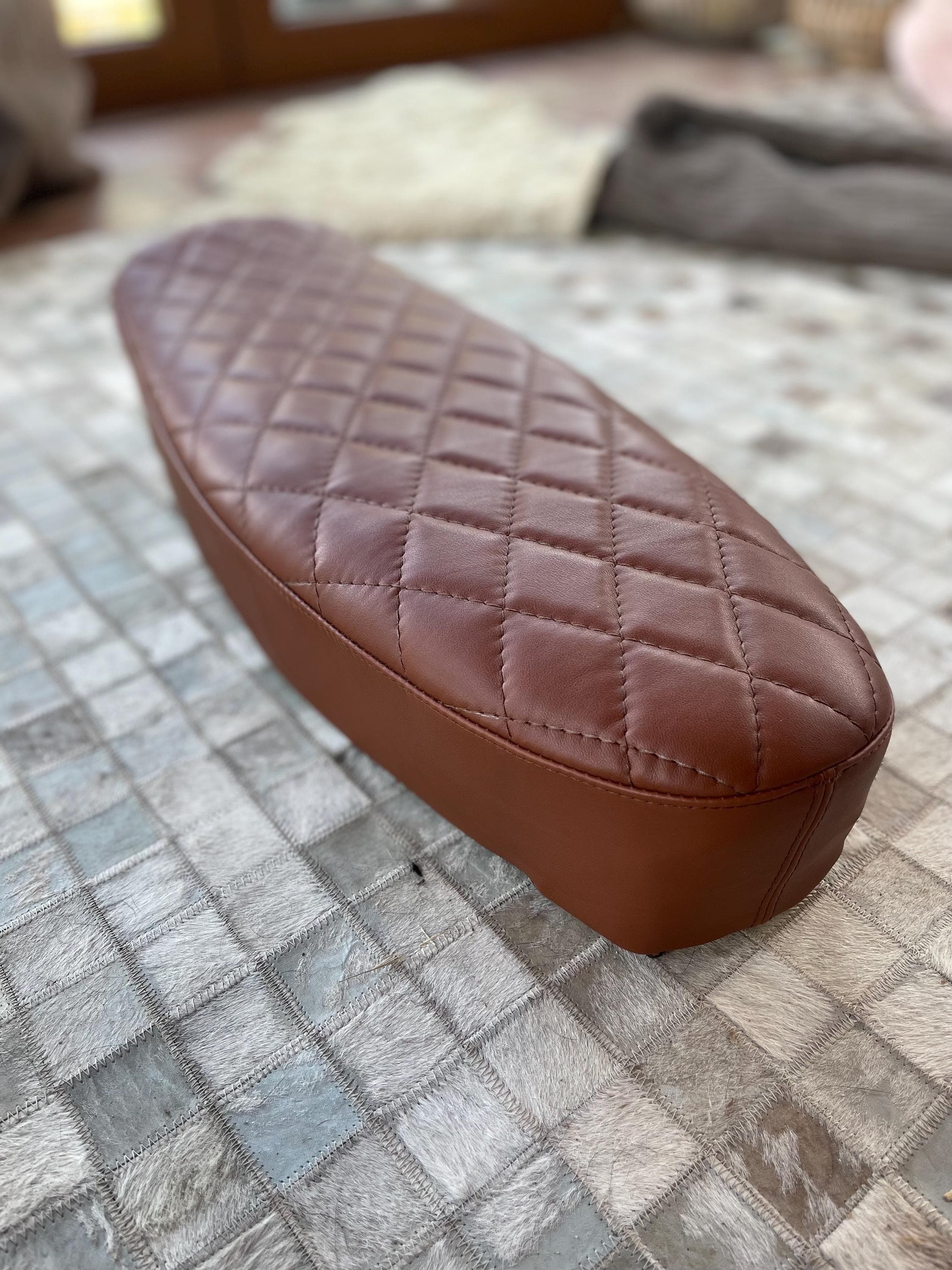 Vespa seat PV smallframe V50 (Cognac)